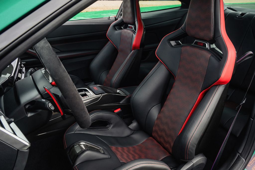 Обновленный Rolls-Royce Cullinan и BMW M4 CS 2986573 — Kapital.kz 