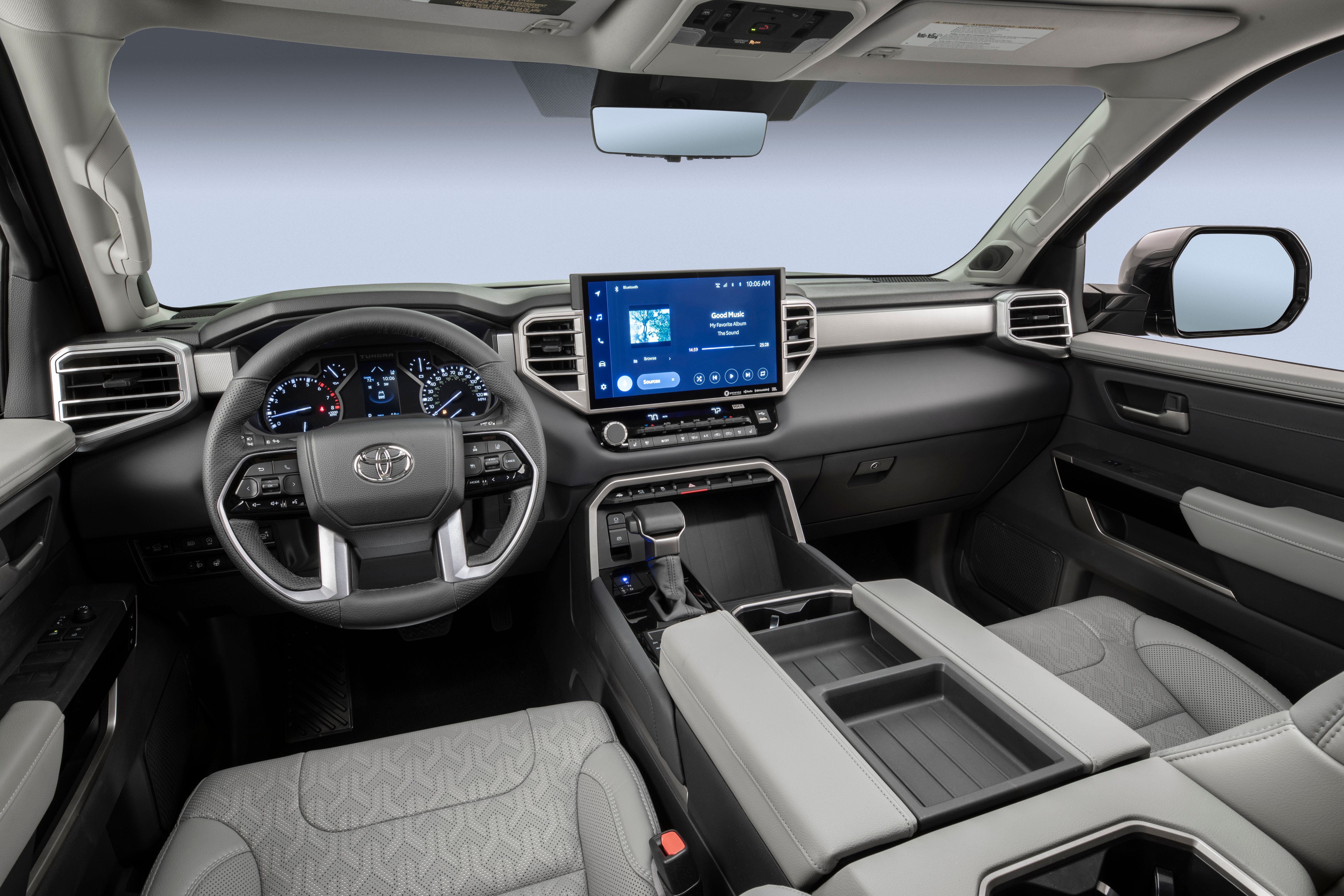 Тойота 2022 фото. Тойота тундра 2022. Toyota Tundra 2022 Interior. Тойота тундра 2022 в новом кузове. Toyota Tundra 2022 салон.