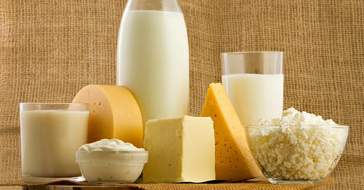 Молоко после 25 лет. Молочные продукты. Кисломолосныепродукты. Молочные изделия. Кисломолочка продукт.