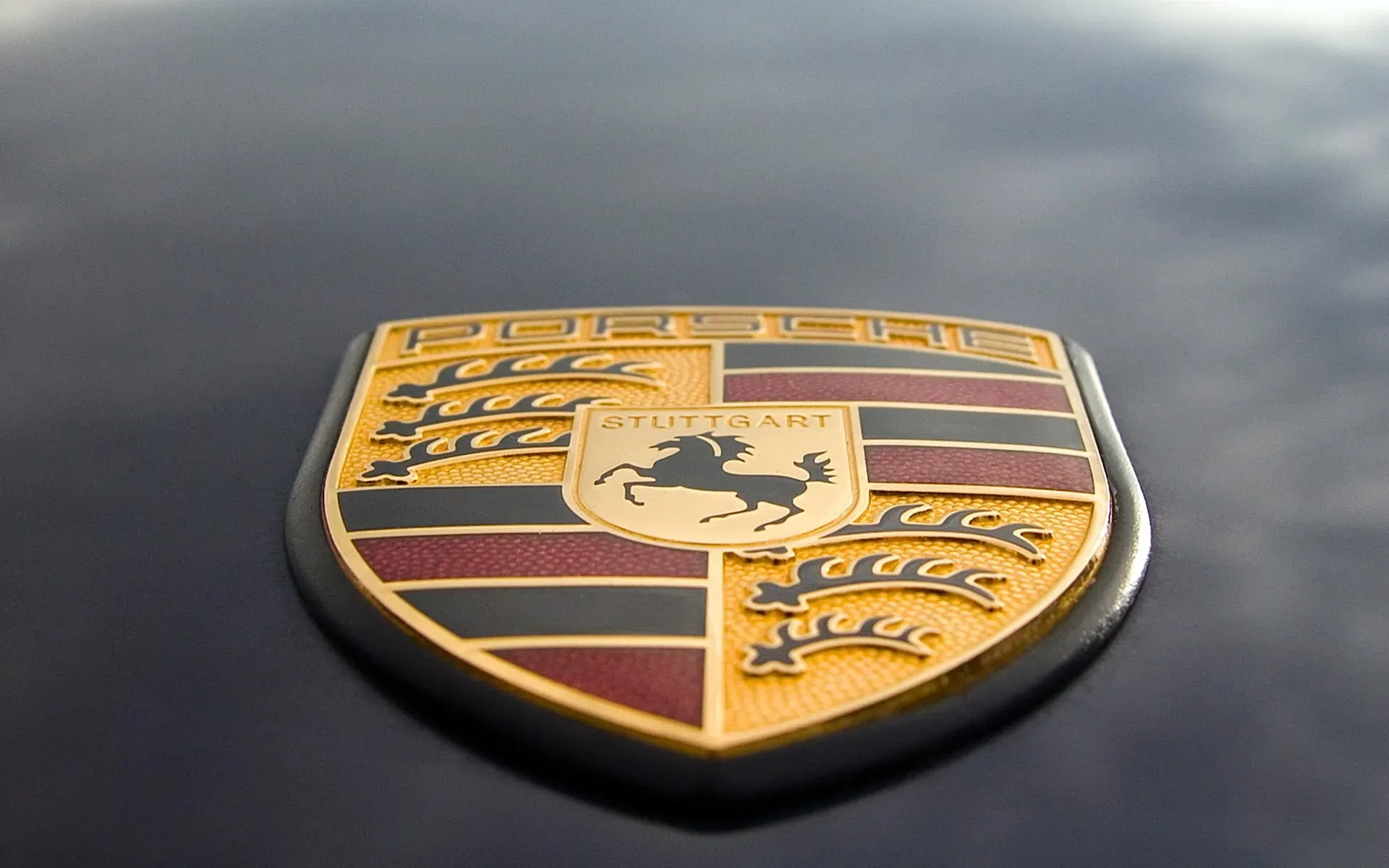 Porsche начал производить электротопливо - «В мире»