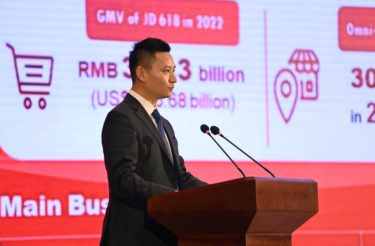 Президент открыл Национальный павильон РК на площадке JD.com 2105127 — Kapital.kz 