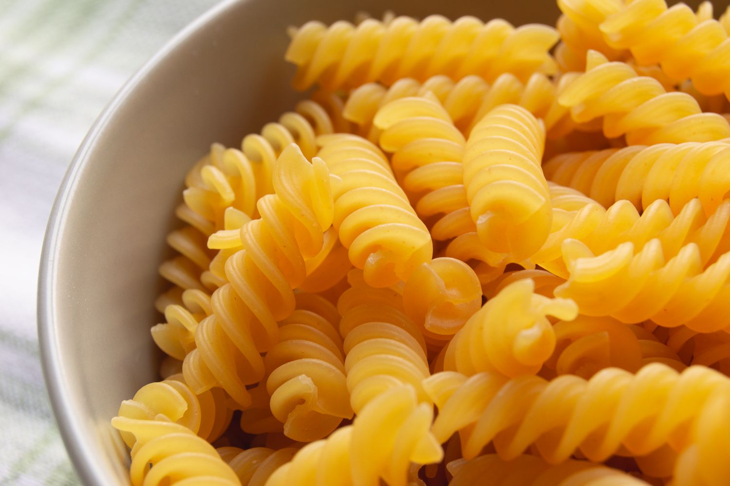 Макаронные изделия рожки. Макароны для детей. Макароны. Макароны мак энд чиз. Найди макароны.
