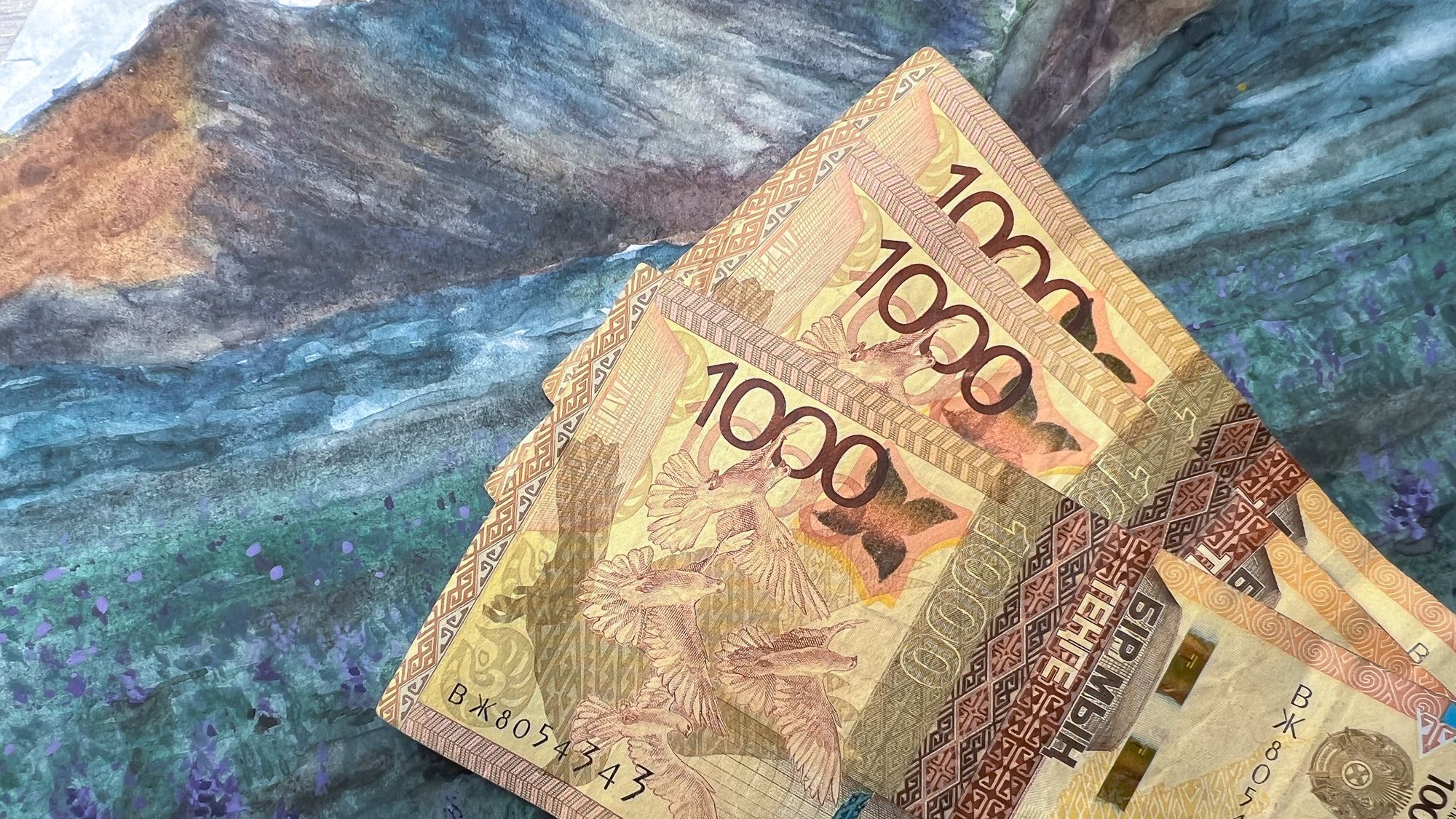 15000 долларов в тенге