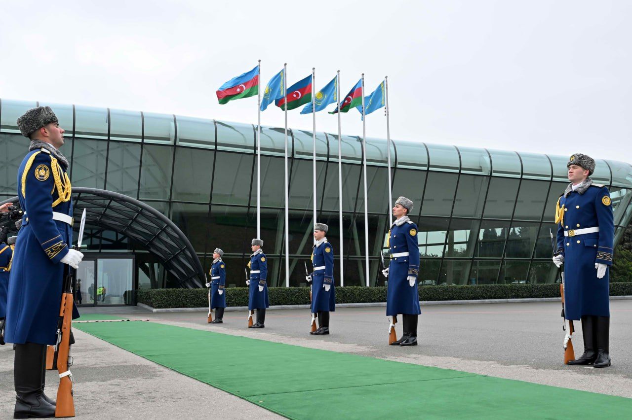 Президент прибыл в Азербайджан  2834464 — Kapital.kz 