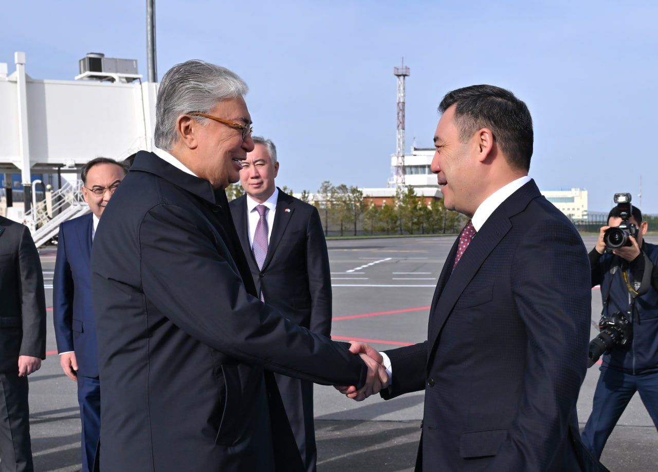 Глава государства встретил в аэропорту президента Кыргызстана    2935355 — Kapital.kz 