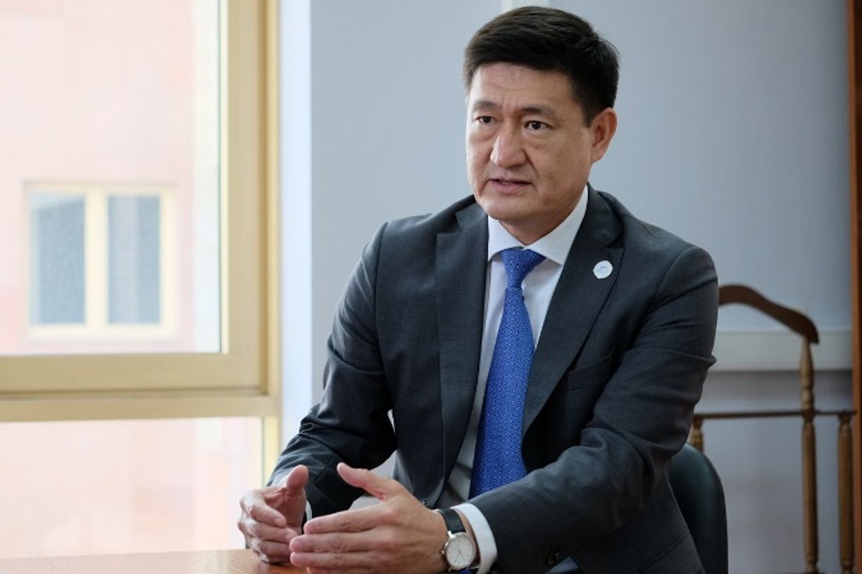 Директор алма. Директор алматинской нефтяной компании. Директор алма. Начальник гаск алматы. Директор алма.