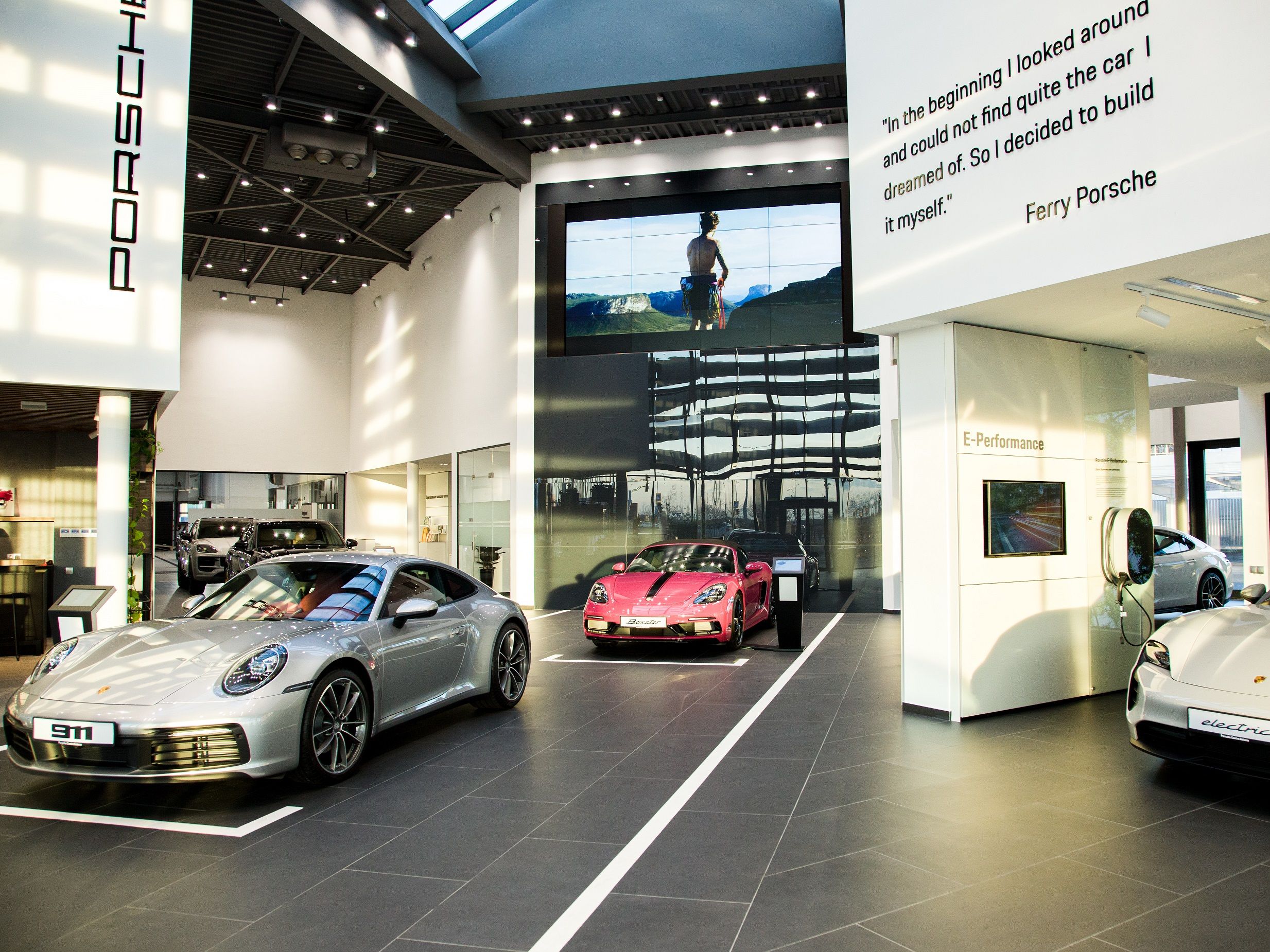 В столице открыли дилерский центр Porsche Centre Astana - новости Kapital.kz