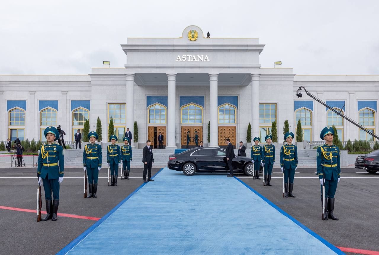 Президент Монголии прилетел в Астану на саммит ШОС  3132387 — Kapital.kz 