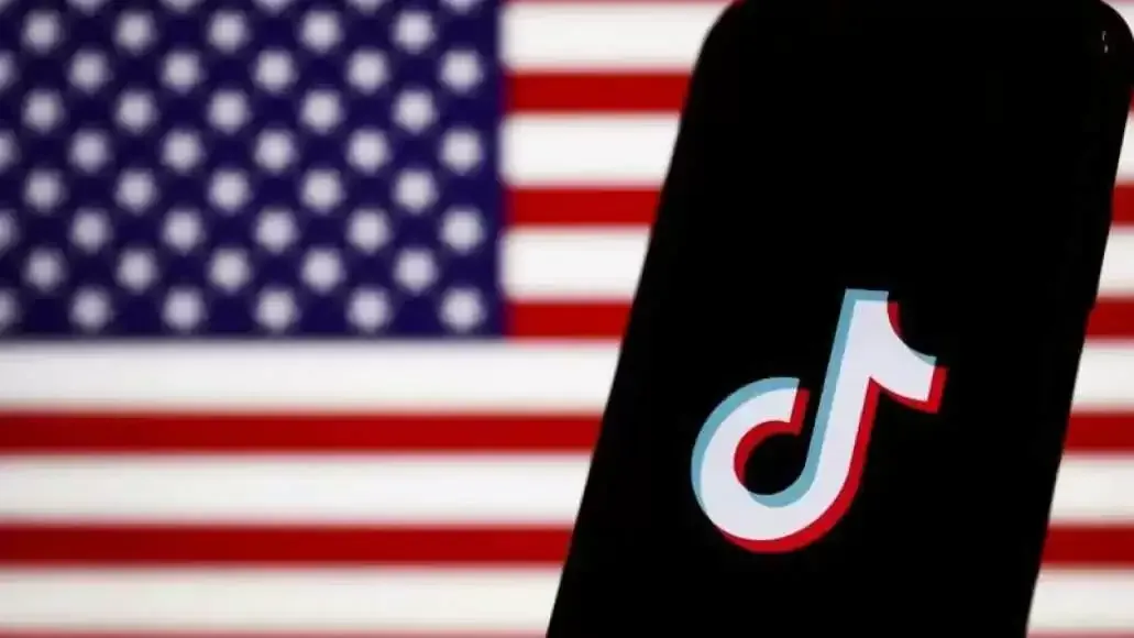 Руководство TikTok изучает возможные сделки по продаже соцсети - СМИ - «В мире»