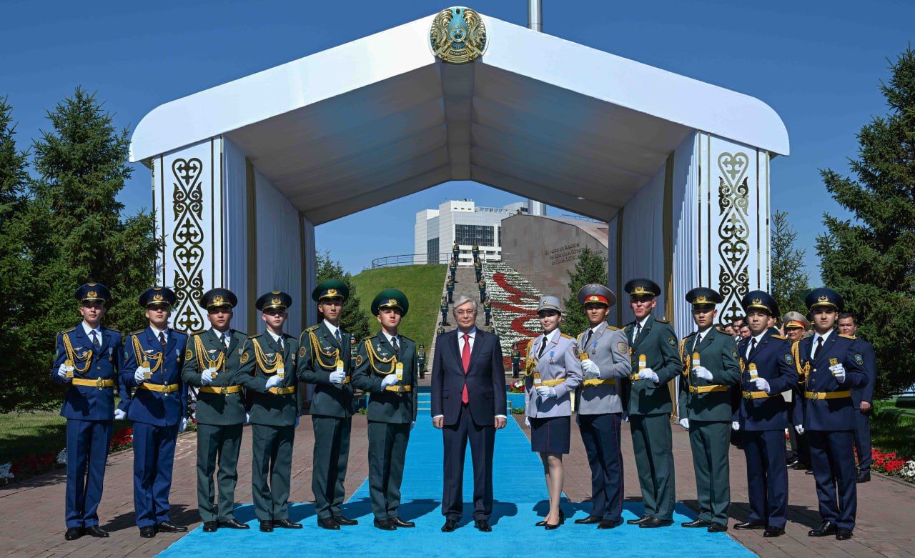 Президент принял участие в церемонии поднятия государственного флага  2153355 — Kapital.kz 